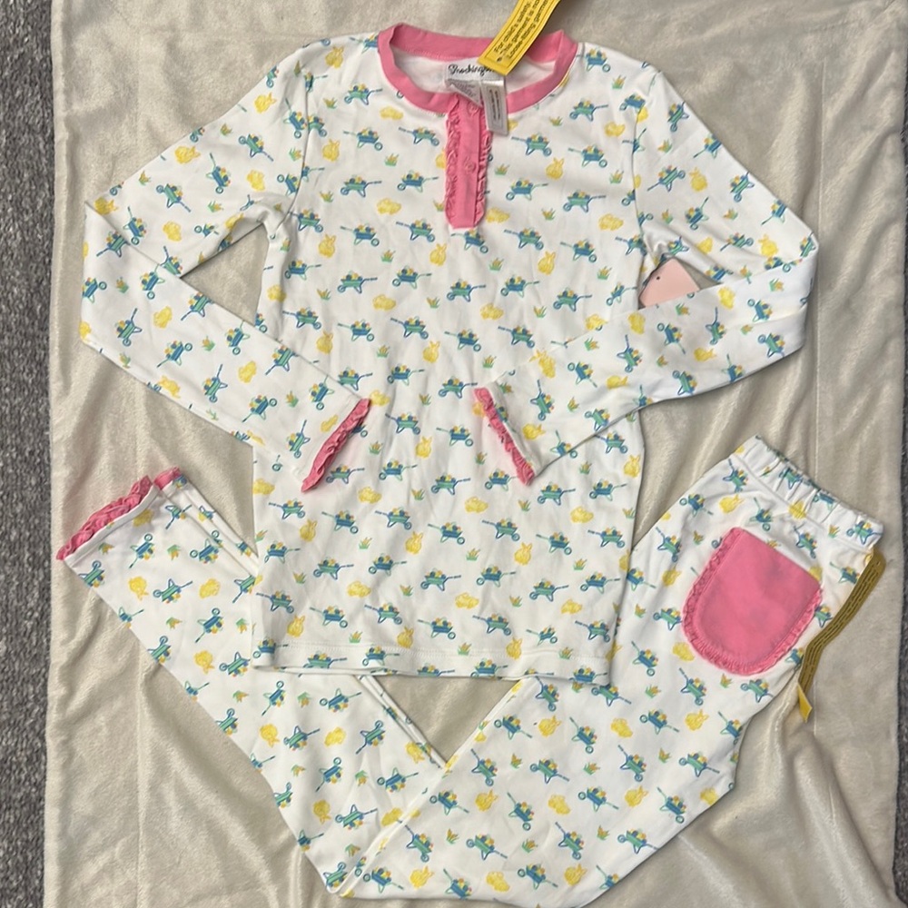 NWT Smockingbird 2 piece Easter theme ruffle hem and pocket pajama set size 12